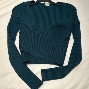 Abercrombie long sleeve size small